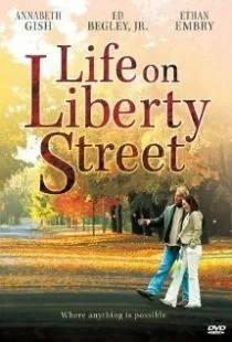 Жизнь на улице Либерти / Life on Liberty Street (2004)