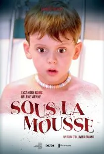 Под пеной / Sous la mousse (2019)